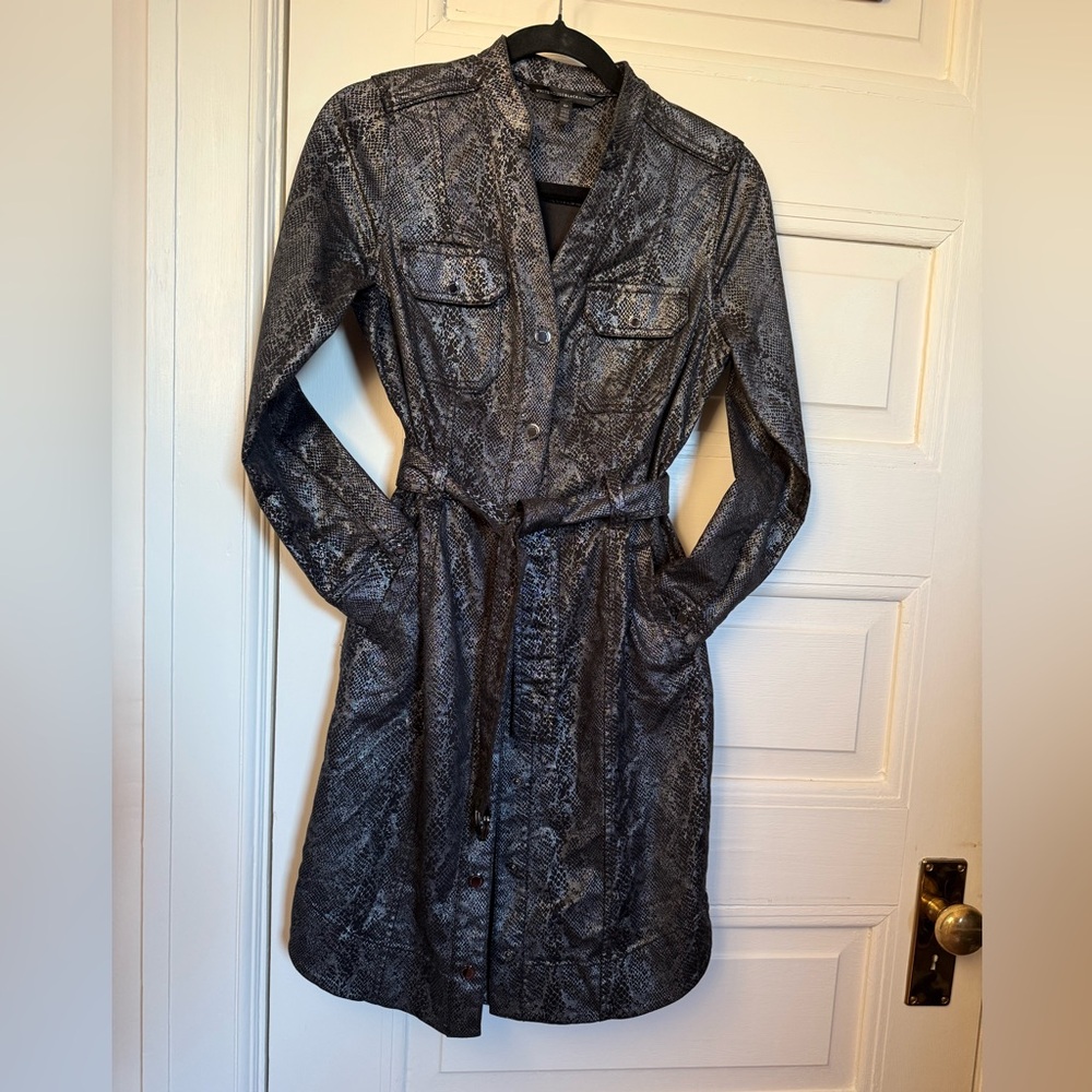 White House Black Market Black and Gray Snakeskin Jacket size 4P